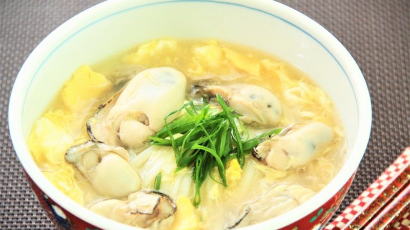 濃厚な旨味とあんかけが絶妙!牡蠣とトロトロ卵のあんかけうどん